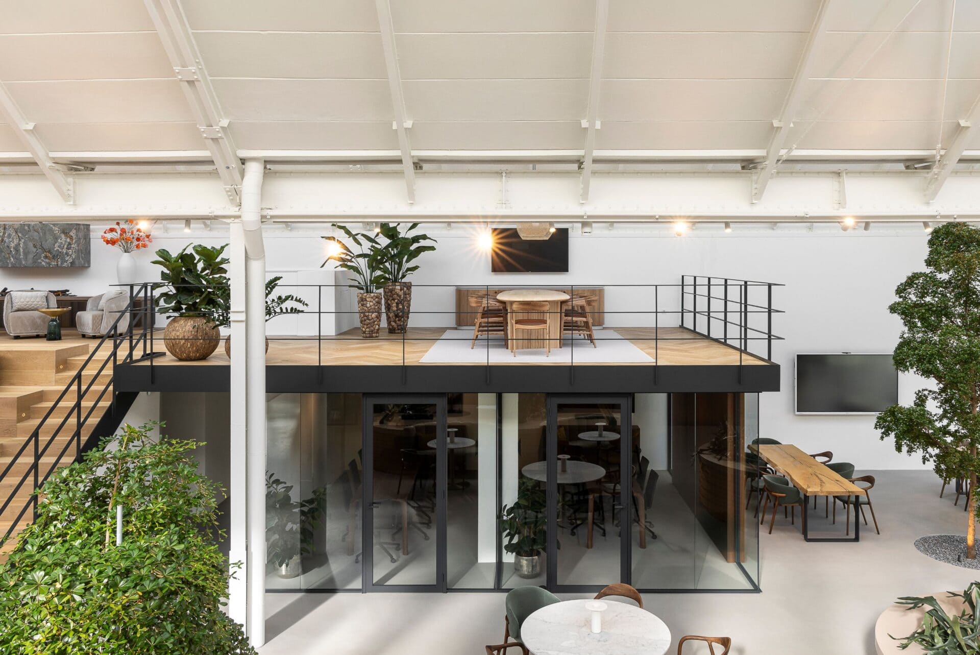 L-founders of loyality Germany