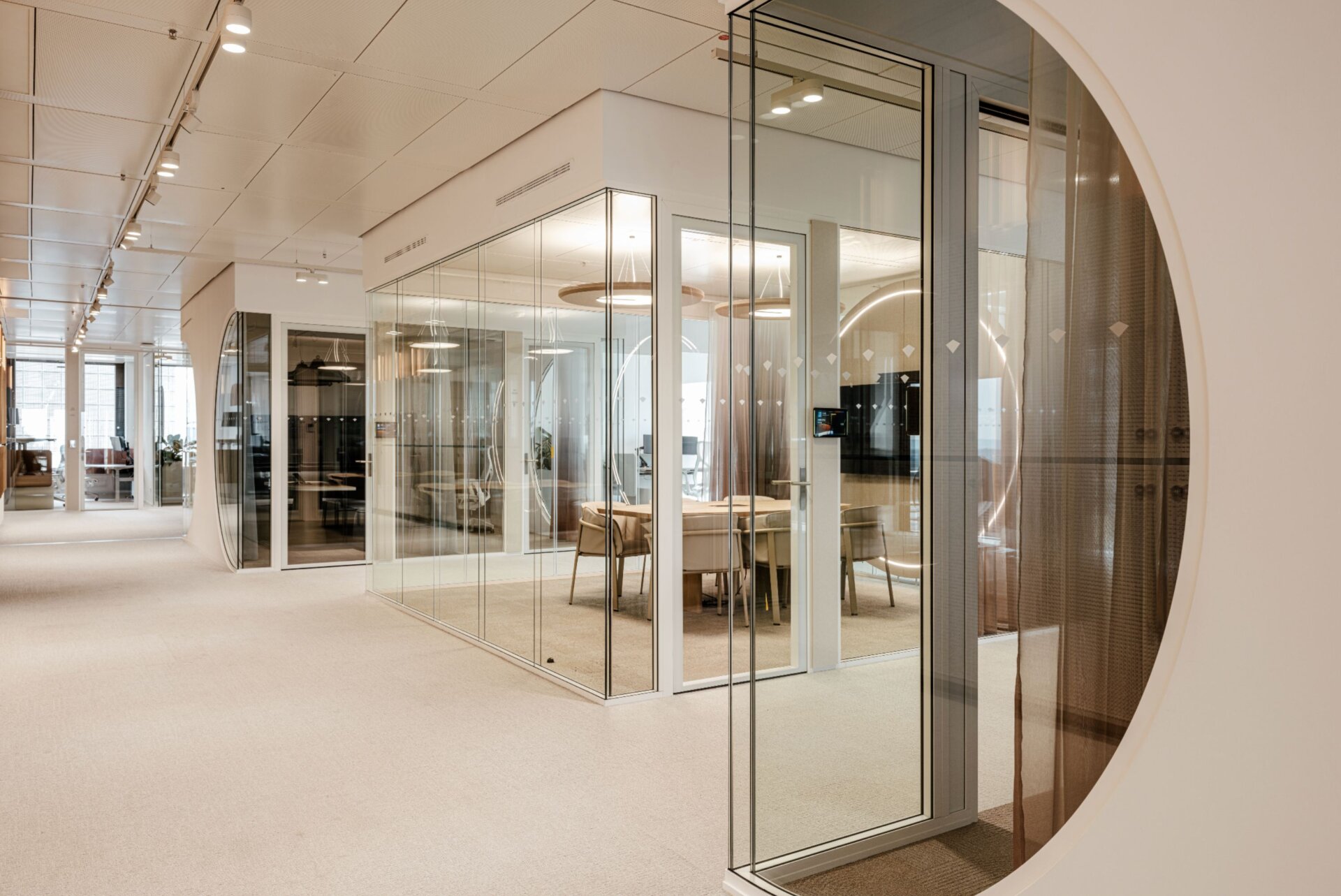 PARTITION SYSTEMS AND INTERIOR SOLUTIONS FOR EVERY WORKSPACE
